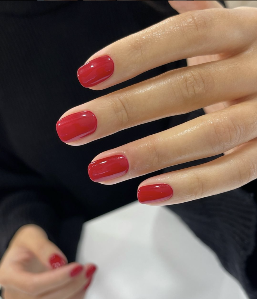 chic nail designs for fall with a cranberry example